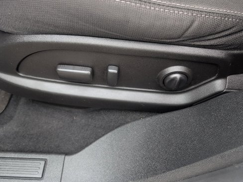 Used 2017 Chevrolet Traverse LT w/ Style and Technology Package image 16