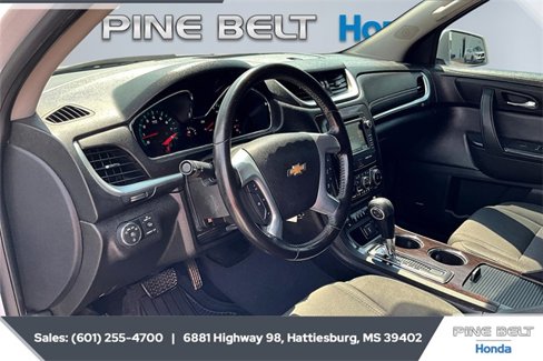 Used 2016 Chevrolet Traverse LT image 12