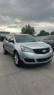 Used 2014 Chevrolet Traverse LS image 2