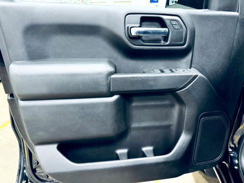 Used 2020 Chevrolet Silverado 1500 Custom Trail Boss w/ Custom Convenience Package image 27