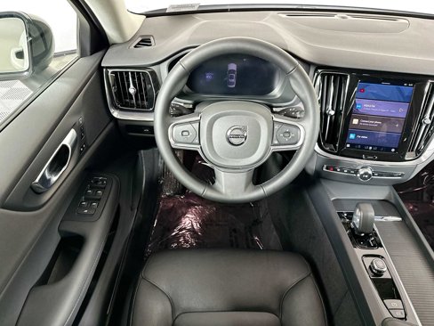 Certified 2025 Volvo S60 B5 Core image 20