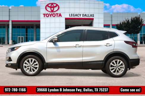 Used 2020 Nissan Rogue Sport SV w/ Technology Package image 6