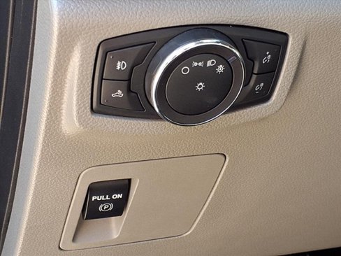 Used 2018 Ford F150 XLT image 26