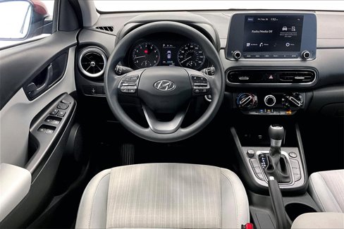 Used 2023 Hyundai Kona SEL image 5