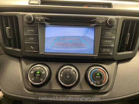 Used 2016 Toyota RAV4 LE image 18