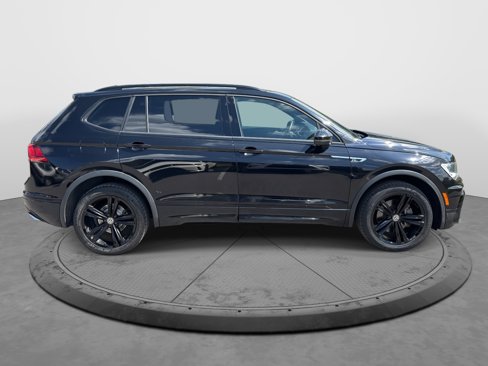 Used 2019 Volkswagen Tiguan SEL Premium R-Line w/ 3rd Row Seat Package image 9