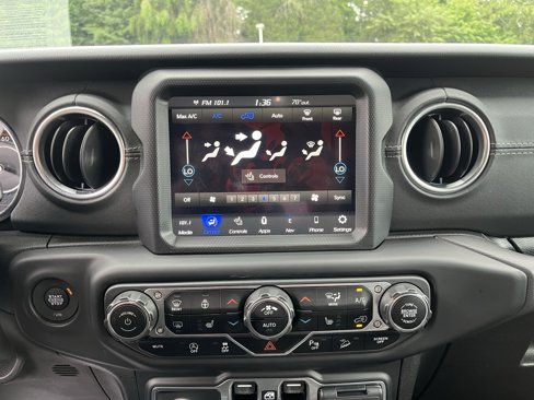 Used 2021 Jeep Wrangler Unlimited Sahara image 13