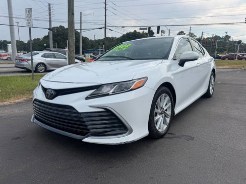Used 2023 Toyota Camry LE image 1
