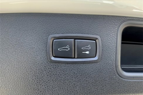 Certified 2021 Porsche Macan S image 21
