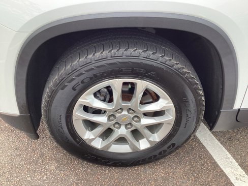 Used 2019 Chevrolet Traverse LT image 30