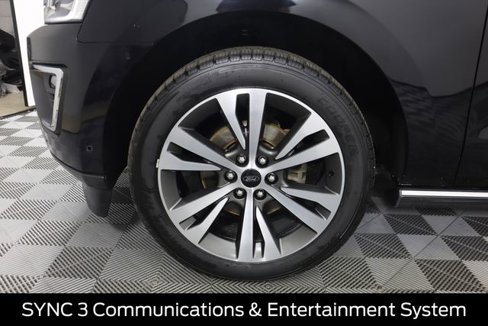 Used 2020 Ford Expedition Limited w/ Equipment Group 302A image 18
