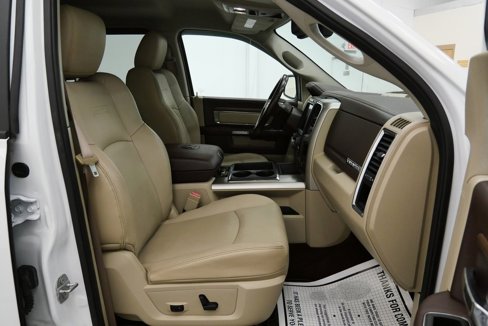 Used 2015 RAM 1500 Laramie w/ Convenience Group image 15