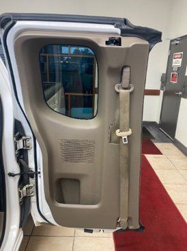 Used 2012 Nissan Frontier SV image 14