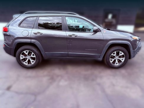 Used 2014 Jeep Cherokee Trailhawk w/ Cold Weather Group image 6