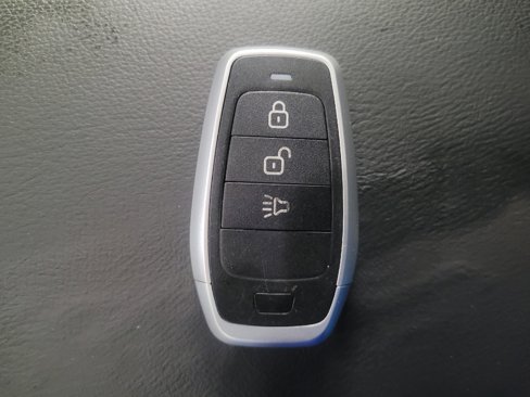 Used 2019 Ford Escape SEL image 32