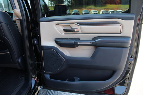Used 2019 RAM 1500 Limited w/ Advanced Safety Group image 14