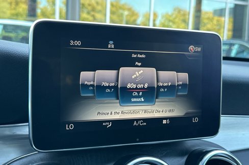 Used 2019 Mercedes-Benz GLC 300 4MATIC image 18