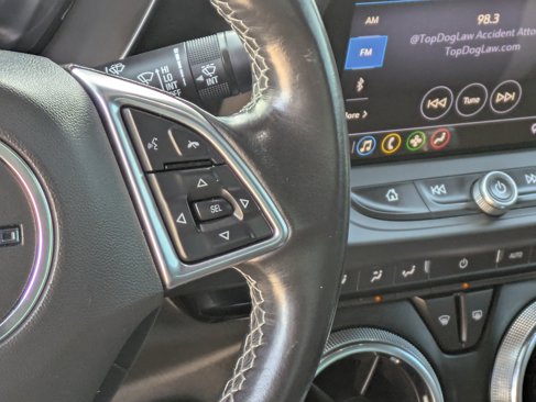 Used 2019 Chevrolet Camaro LT w/ Technology Package image 19