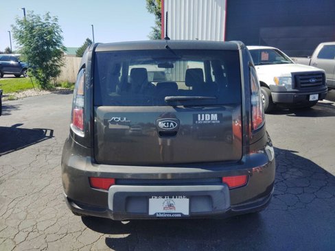 Used 2010 Kia Soul ! image 6
