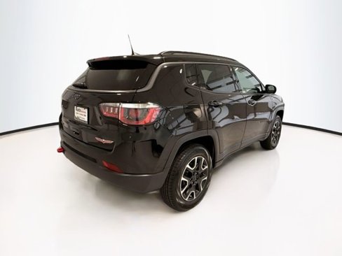 Used 2020 Jeep Compass Trailhawk image 8