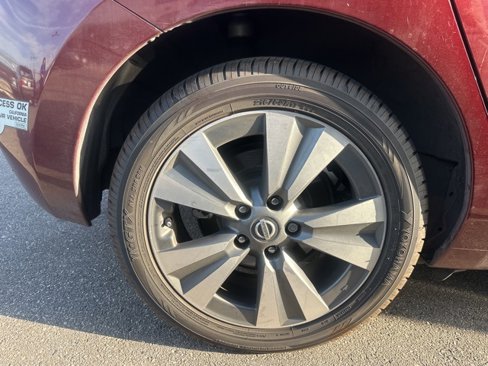 Used 2016 Nissan Leaf SV image 16