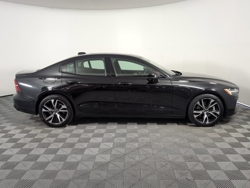 Used 2024 Volvo S60 B5 Core image 11