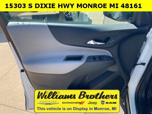 Used 2021 Chevrolet Equinox LS w/ LS Convenience Package image 11
