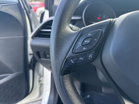 Used 2021 Toyota C-HR LE image 16
