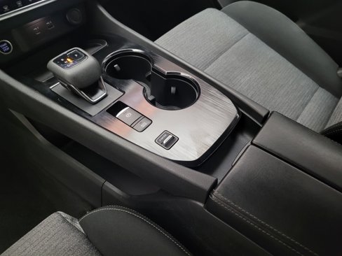 Used 2021 Nissan Rogue SV image 26