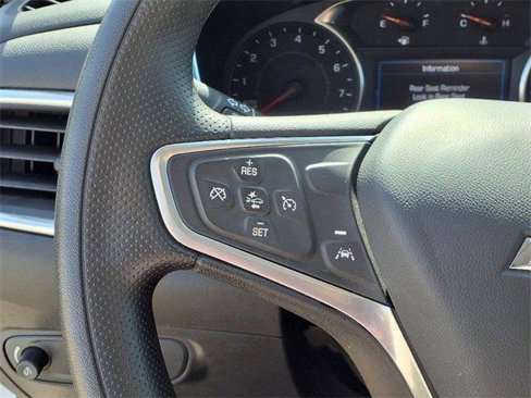 Used 2023 Chevrolet Equinox LT image 16