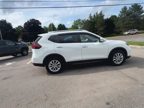 Used 2020 Nissan Rogue SV image 8