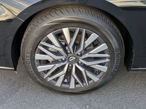 Used 2024 Nissan Altima 2.5 SV image 10
