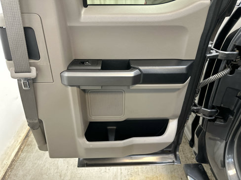 Used 2019 Ford F150 XLT w/ Equipment Group 302A Luxury image 29