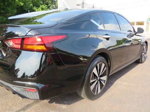 Used 2019 Nissan Altima 2.5 SV image 14