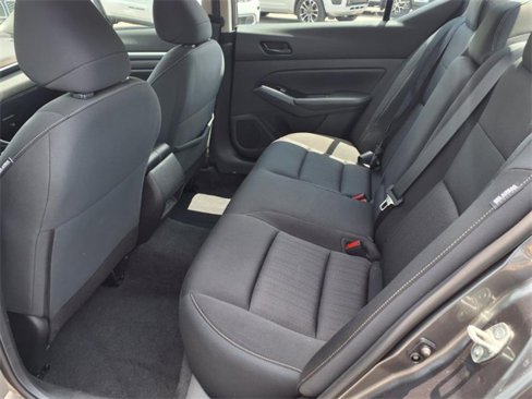 Used 2023 Nissan Altima 2.5 SV image 11