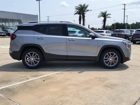 Used 2023 GMC Terrain SLT image 13