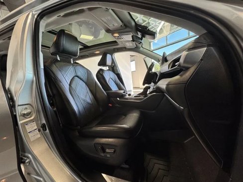 Used 2020 Toyota Highlander Platinum image 26