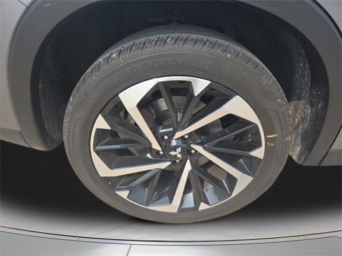 Used 2023 Mitsubishi Outlander SE image 9
