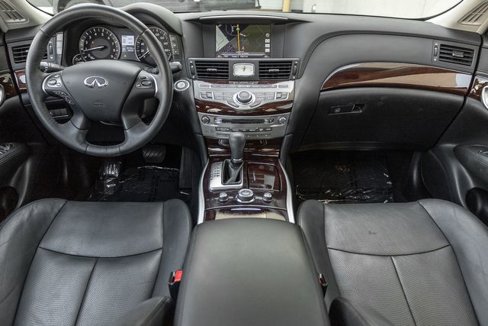 Used 2017 INFINITI Q70 3.7 image 7