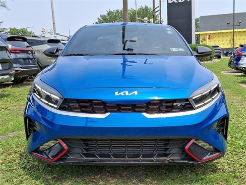 Used 2022 Kia Forte GT image 2