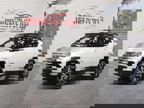 New 2025 Jeep Compass Limited image 2