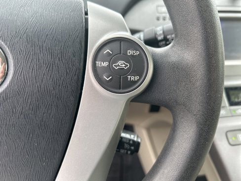 Used 2014 Toyota Prius Four image 17