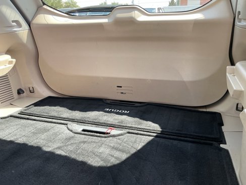 Used 2020 Nissan Rogue SV w/ Premium Package image 33