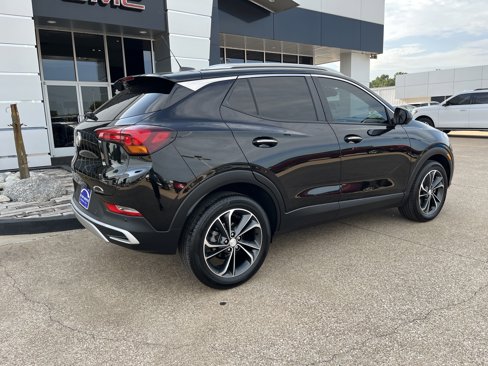 Used 2022 Buick Encore GX Select w/ Advanced Technology Package image 3