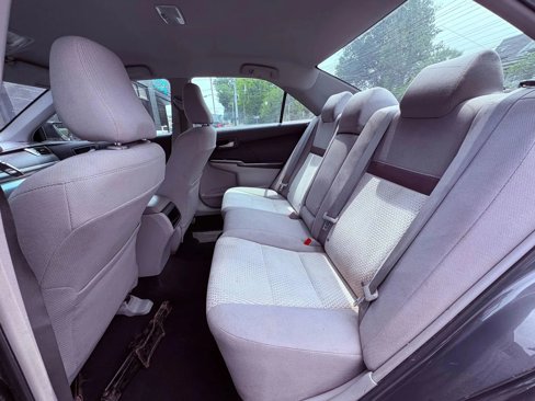 Used 2013 Toyota Camry L image 15