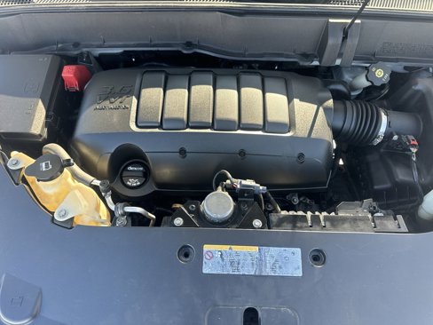 Used 2016 Chevrolet Traverse LT image 11