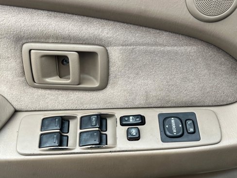 Used 2002 Toyota Tacoma PreRunner image 17