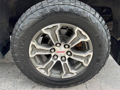 Used 2019 GMC Sierra 1500 SLE image 41