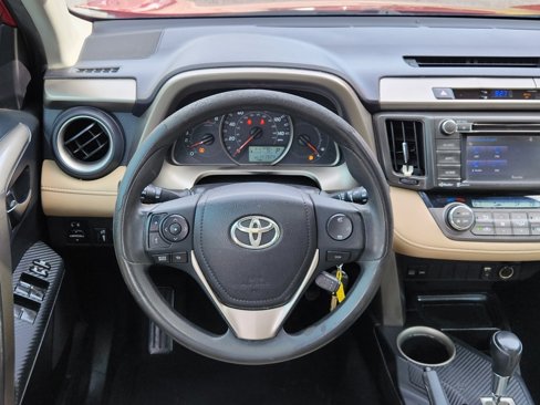 Used 2014 Toyota RAV4 XLE image 30