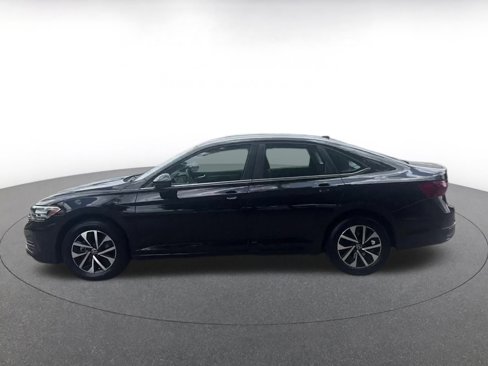 Used 2024 Volkswagen Jetta S image 8